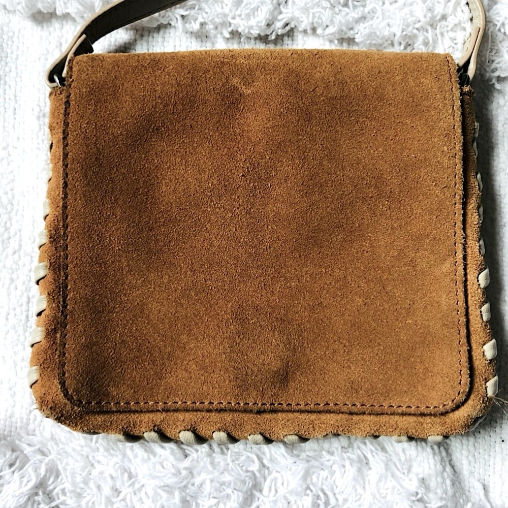 Urban Outfitters suede and leather mini crossover bag - Picture 4 of 9